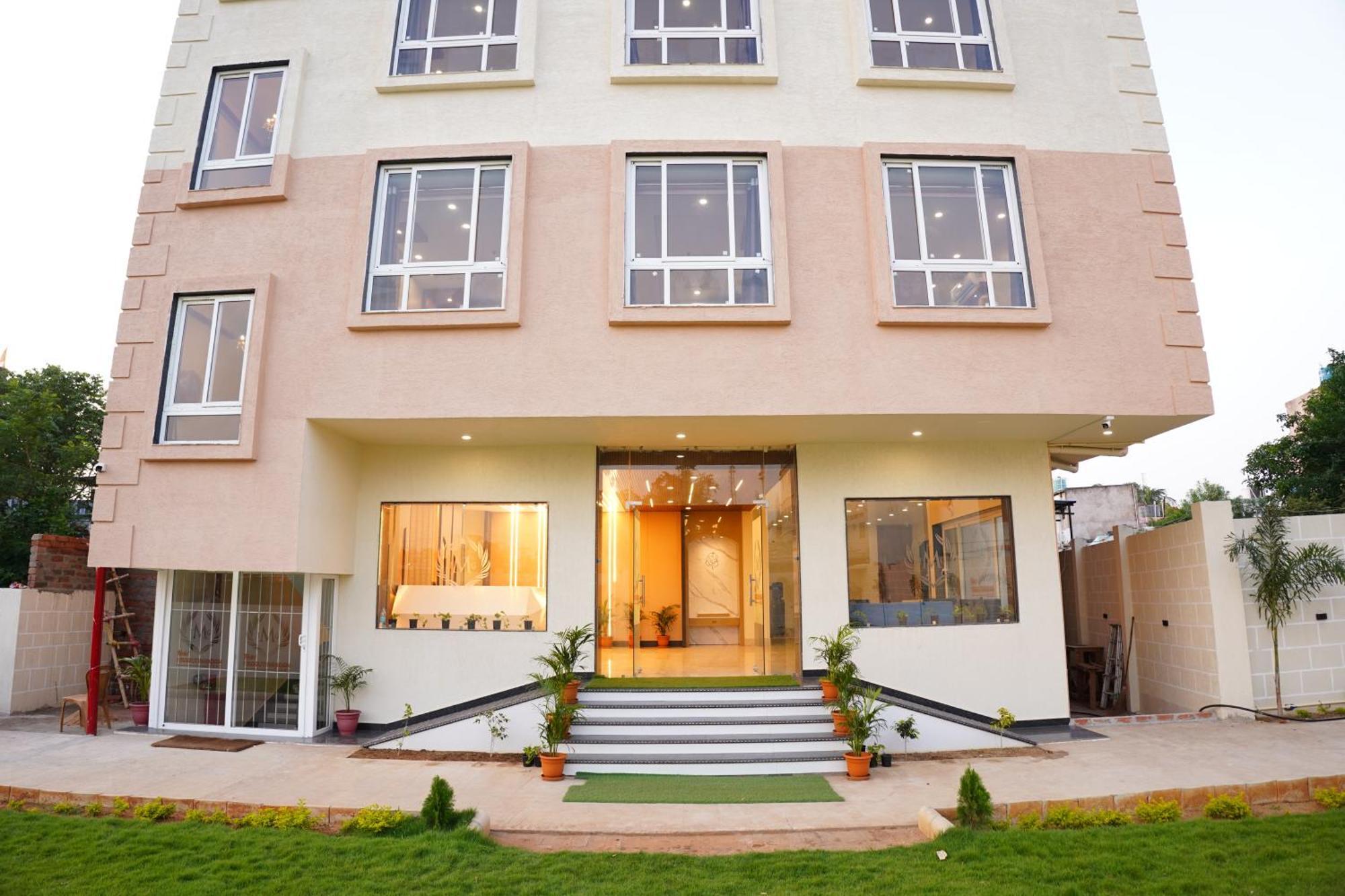 The Marutinandan Grand Hotel Deoghar Exterior foto