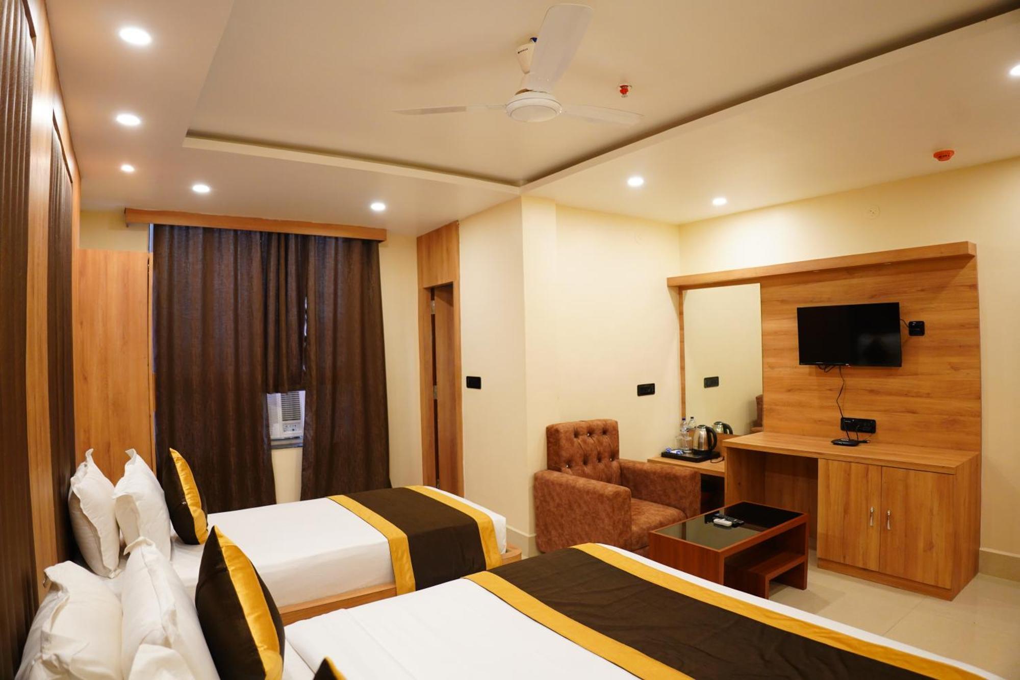 The Marutinandan Grand Hotel Deoghar Exterior foto