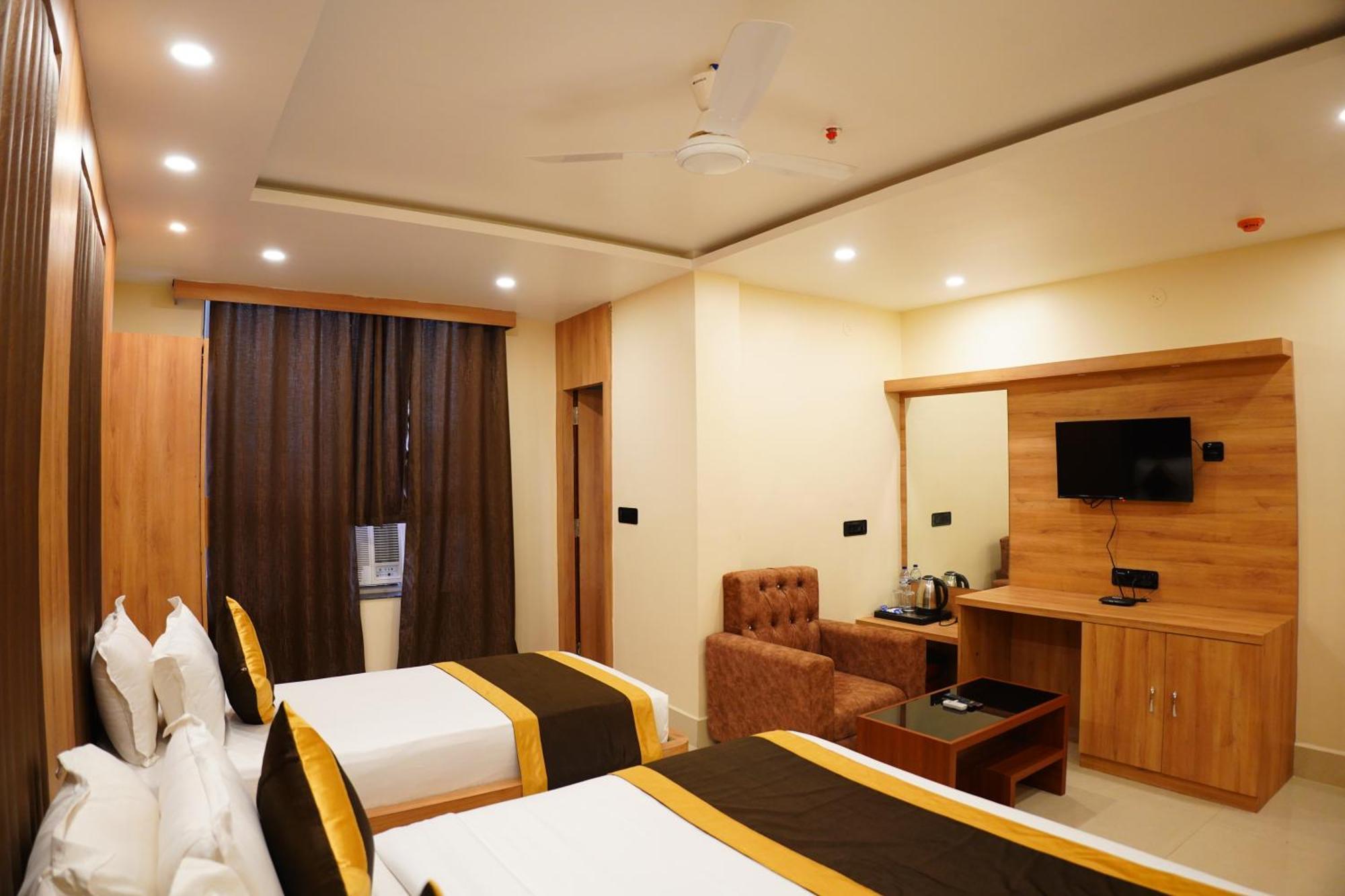 The Marutinandan Grand Hotel Deoghar Exterior foto
